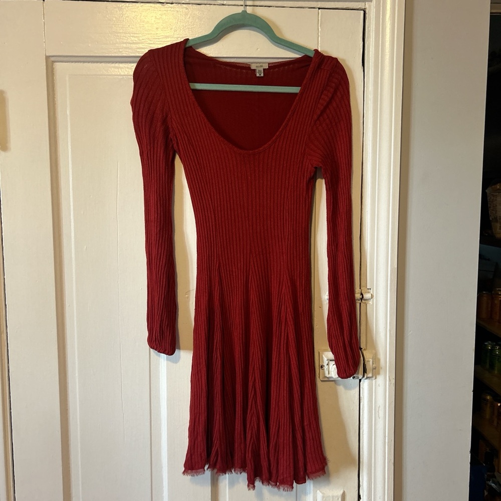 Elegant Red Ribbed Dress